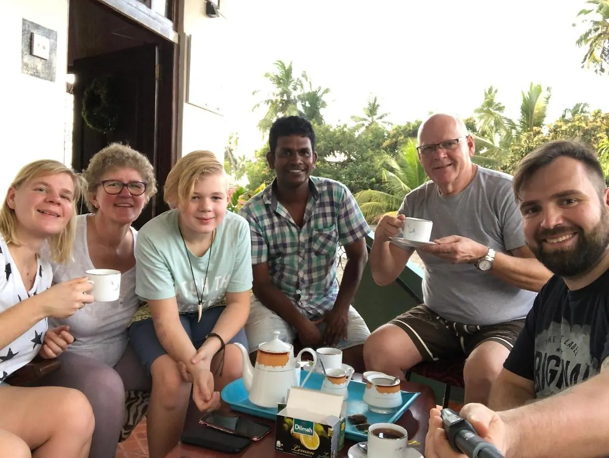 Lilly Palace Villa Guest House Negombo 0*,  Sri Lanka