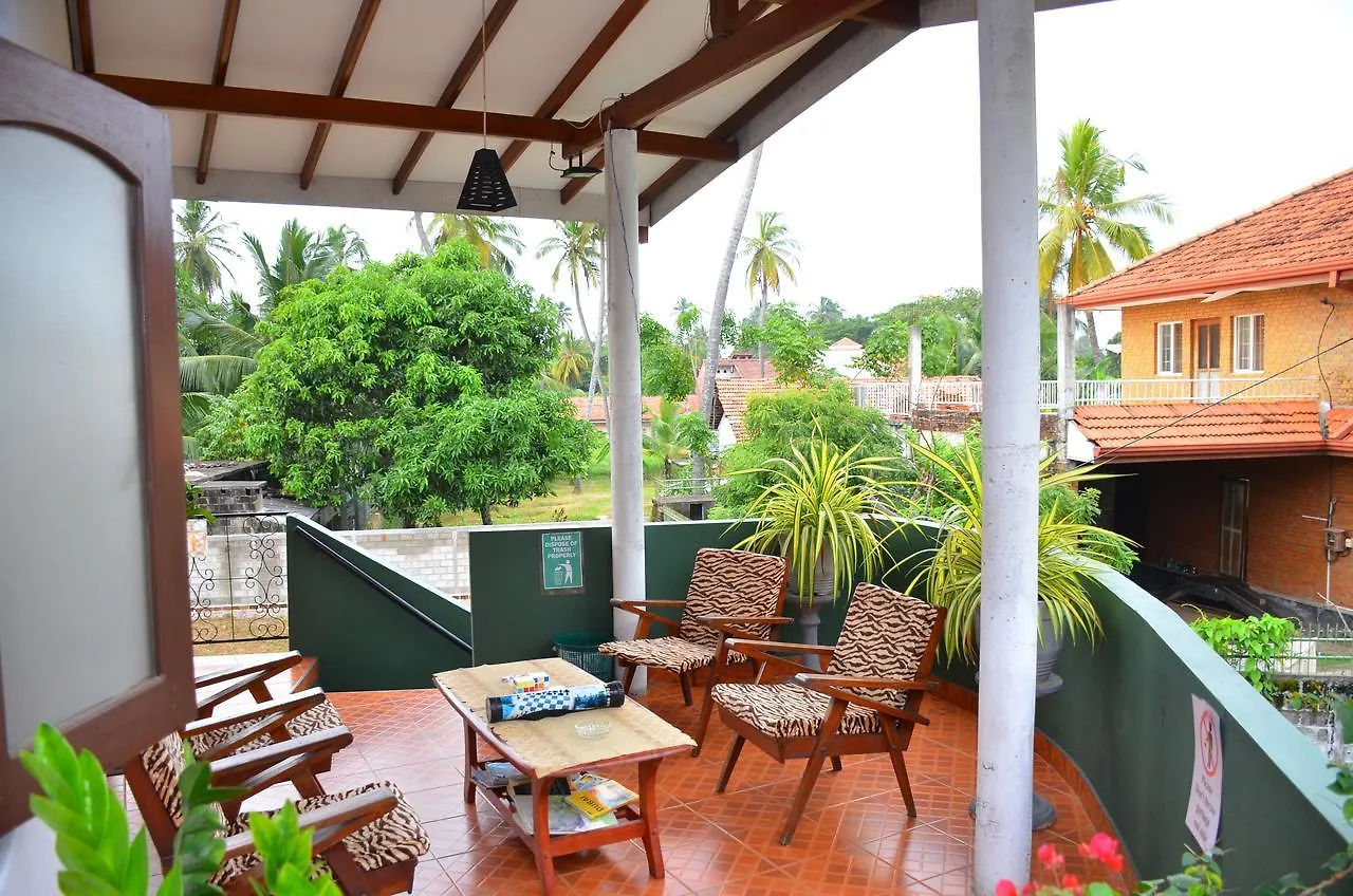 Lilly Palace Villa Guest House Negombo