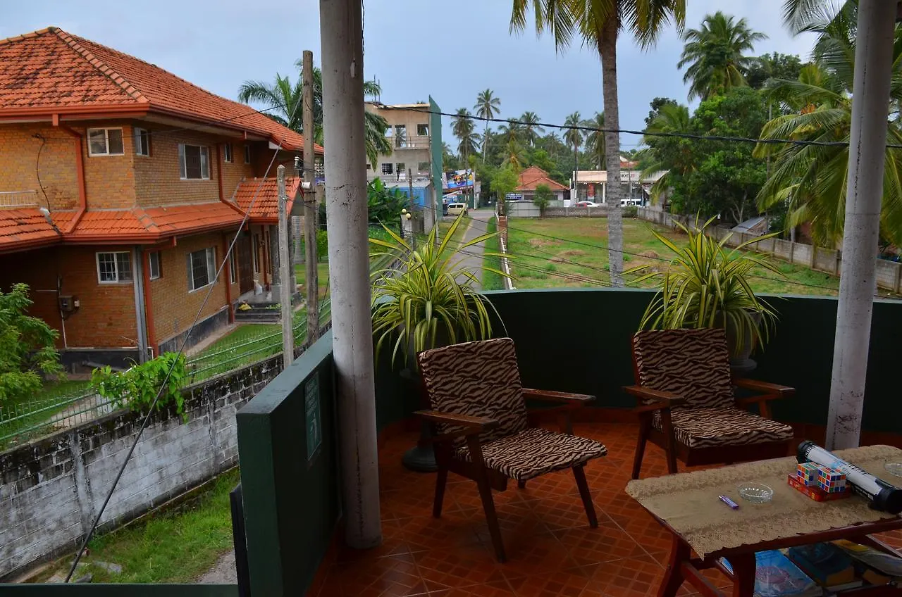 Lilly Palace Villa Guest House Negombo