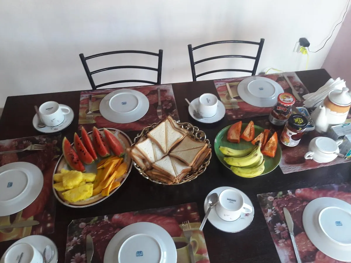 Lilly Palace Villa Guest House Negombo 0*,